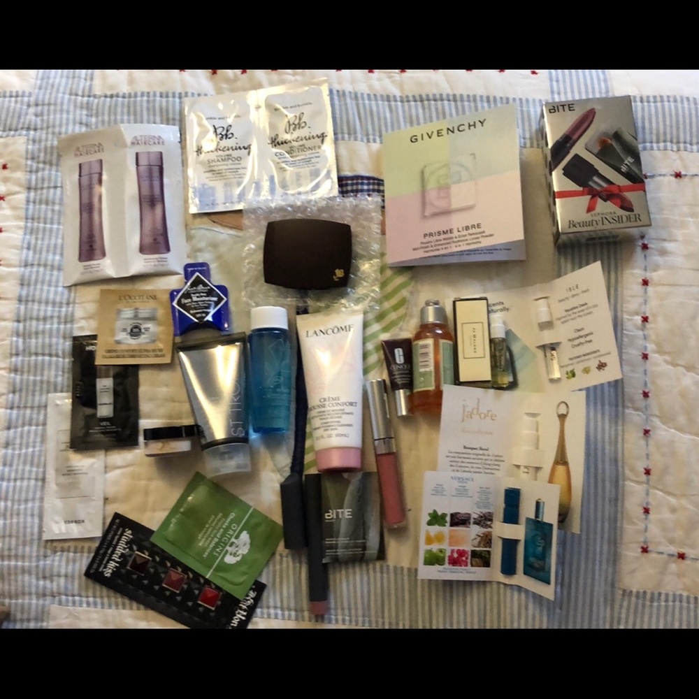 Sample sale